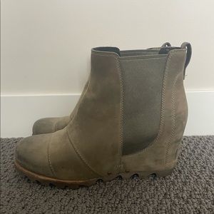 Joan of Arc - Sorel Booties Size 9